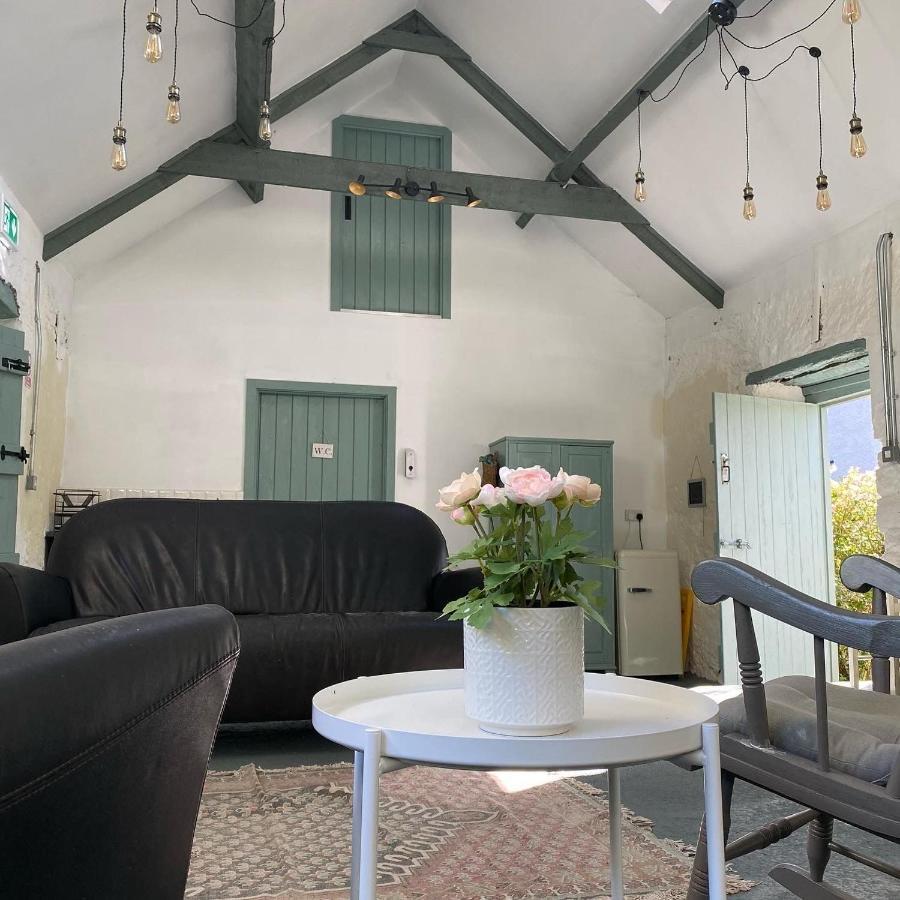 Duneden Belle Glamping Randalstown ภายนอก รูปภาพ